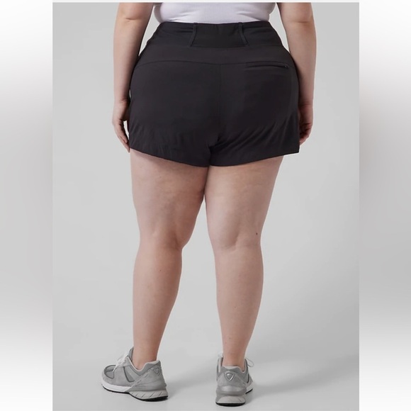 Athleta Black Trekkie North Shorts size 26 - Picture 11 of 11